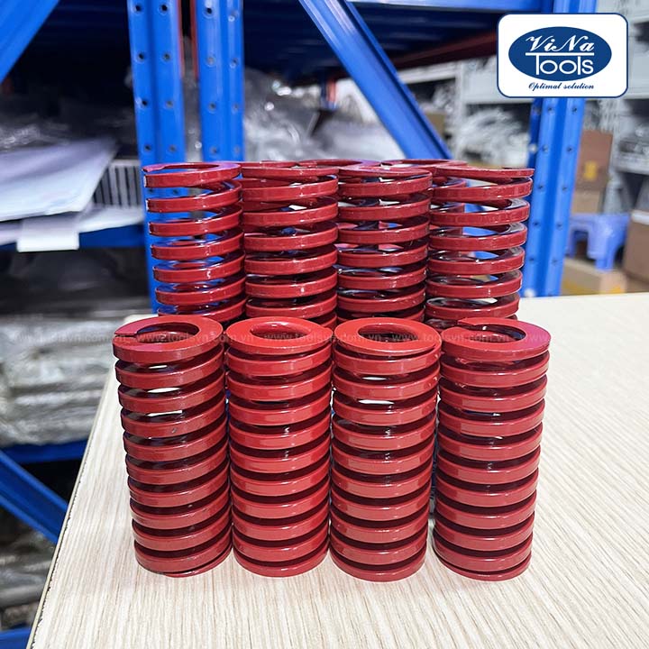 Lò xo khuôn mẫu đỏ SWM - Sản phẩm tiêu biểu và nổi trội được các doanh nghiệp tin dùng